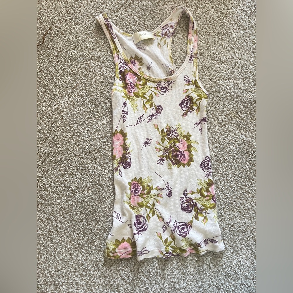Women’s tank top, white and multi color, lightweight, small